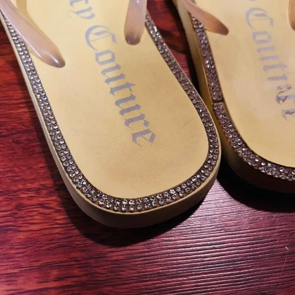 Juicy Couture Step into the sunshine Yellow flip flops 7 - Picture 7 of 12